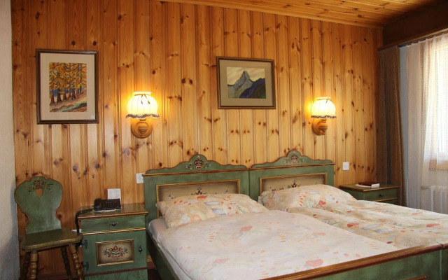 Typically Swiss Hotel Täscherhof