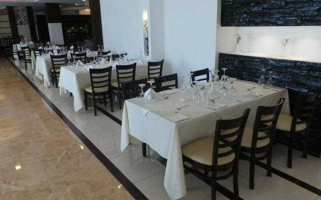 Amman Airport Hotel
