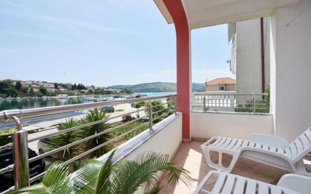 Apartments Mare - 30m from beach