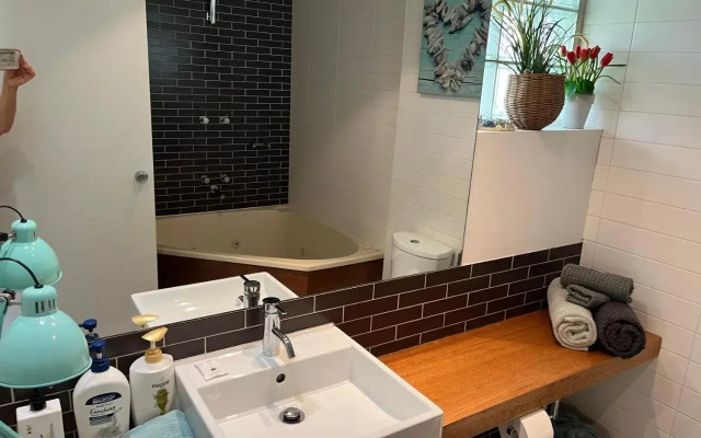 Comfort Inn Lorneview Apartments