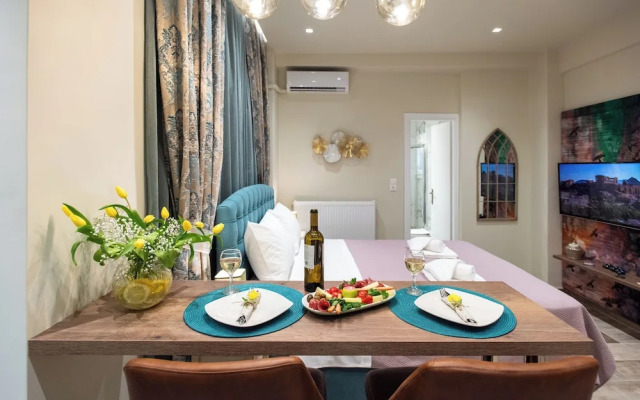 Romantic Studio under Acropolis
