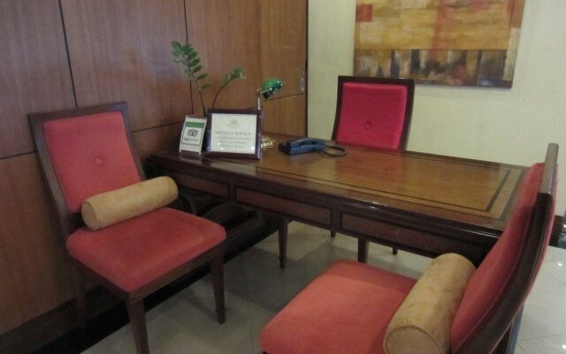 Herald Suites Solana