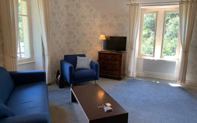 Cosy Apartment in a Beautiful Villa