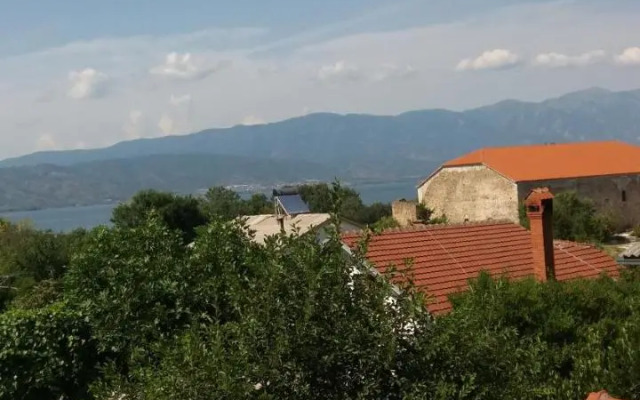 Vila Teodora