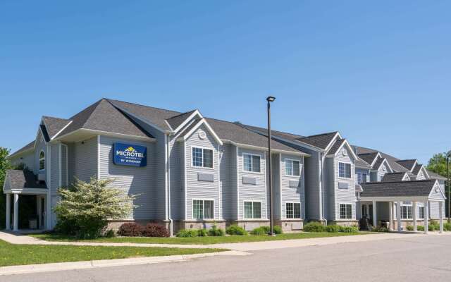 Microtel Inn & Suites by Wyndham Springfield