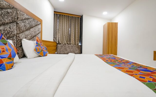 Fabhotel Silver Inn