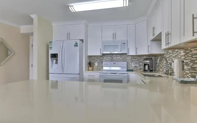 Dolphin Point 402c
