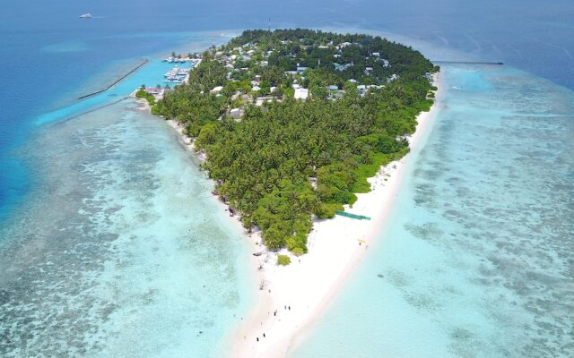 Omadhoo Inn