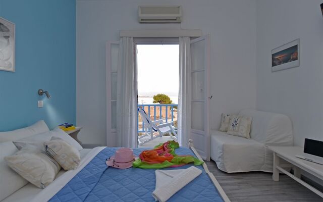 Tarsa Studios & Apartments