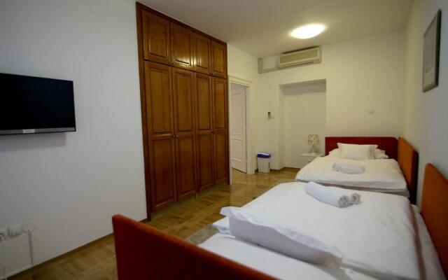 A&G Apartments