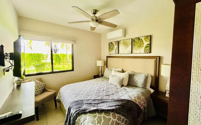 Palmilla Apartments