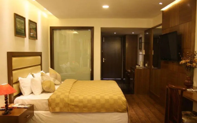 OYO 12270 Hotel Shobla Royale