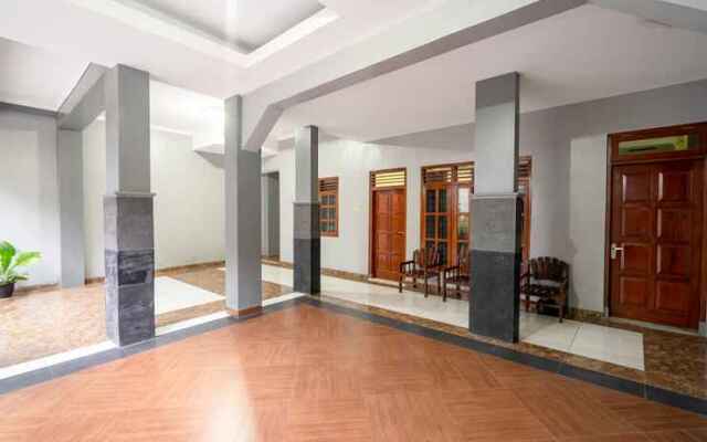 SPOT ON 2881 Nabila Residence