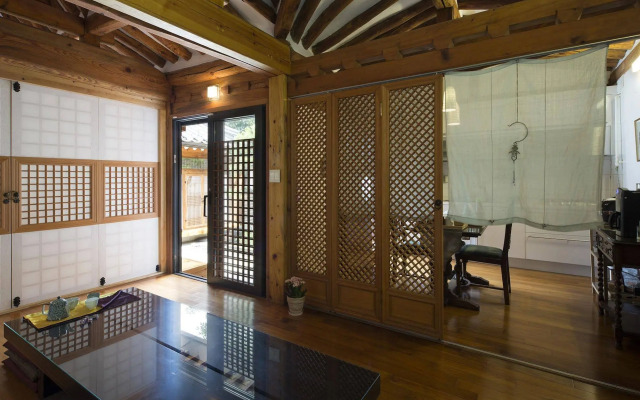 Xiwoo Hanok Guesthouse