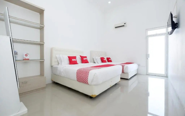 Capital O 1888 Griya RW Family Guest House