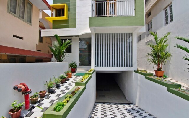 OYO Home 30336 Exquisite Stay Near International Airport