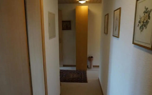 Halten Zweisimmen in Zweisimmen