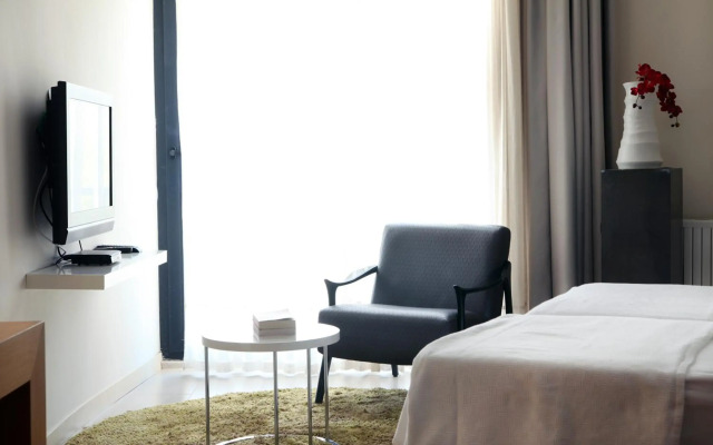 Med-Inn Hotel