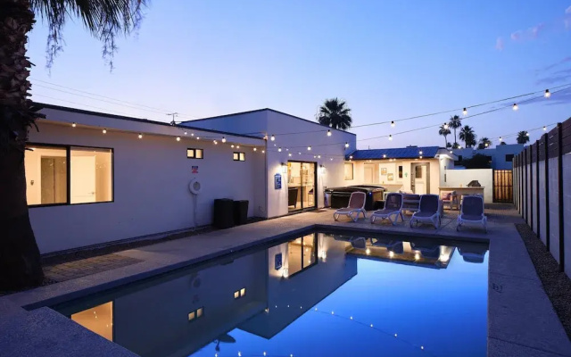 Sunset - Private Pool & Spa - Walk to Old Town