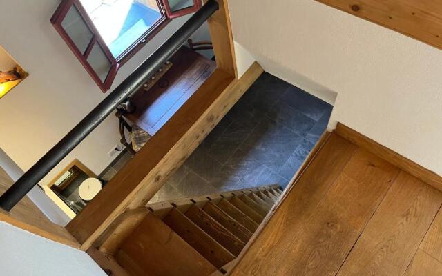 un nid sous les toits