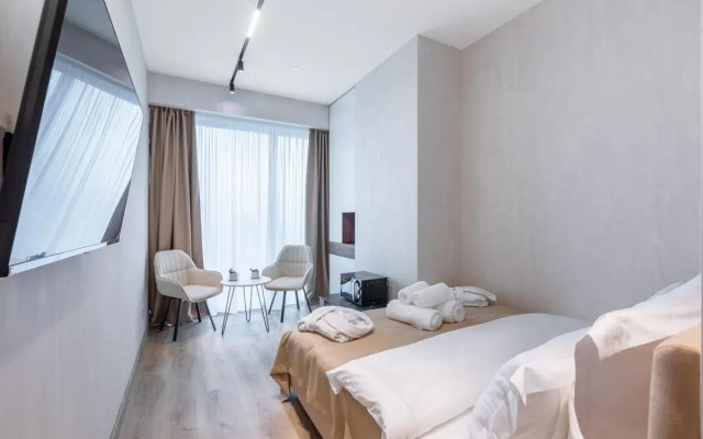 There is an apartment on the 1st Krasnogvardeisky passage