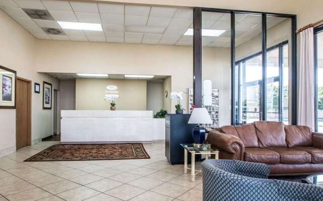 Econo Lodge Springfield I-44