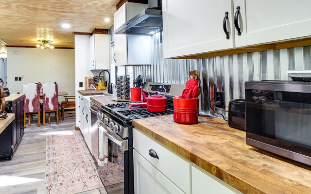 Pinetop-lakeside Cabin Rental: Porch & Fire Pit!