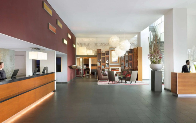 Mövenpick Hotel Amsterdam City Centre