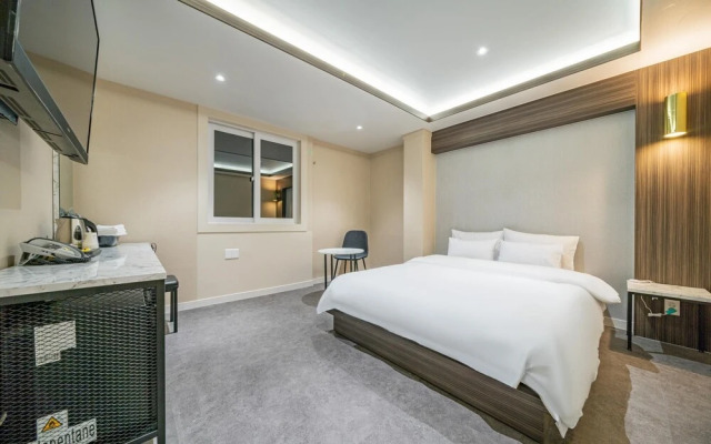 Busan Mora Hotel 979