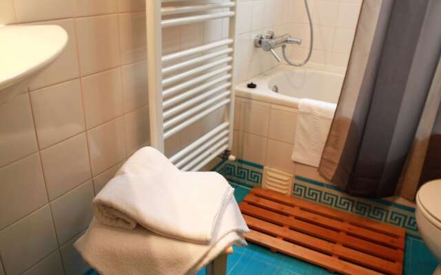 Nesha Guesthouse Lisbon