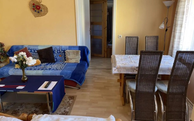 Old Hüsung (MUZ328)