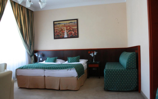 Hotel Grand