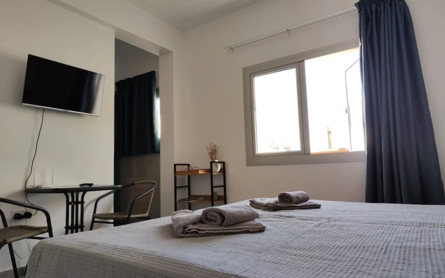 Sun Plaza Suites - Adults Only