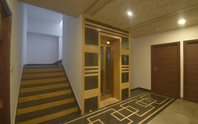 Ka10 SQUARE HOTEL & BANQUETS