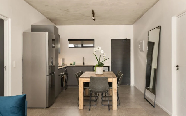 Hyde Park House Apartments