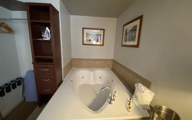 Secrets Inn Lake Tahoe