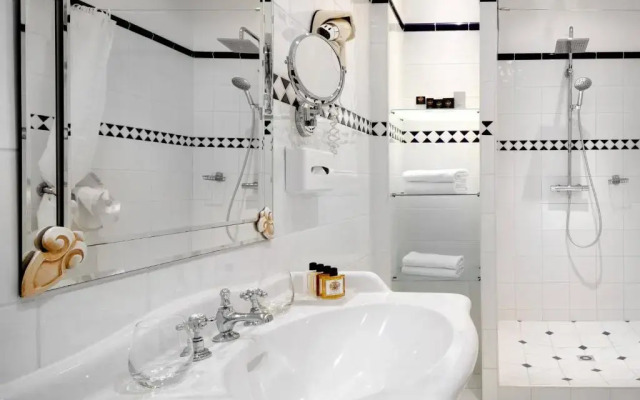 Domaine et Golf de Vaugouard - La Maison Younan