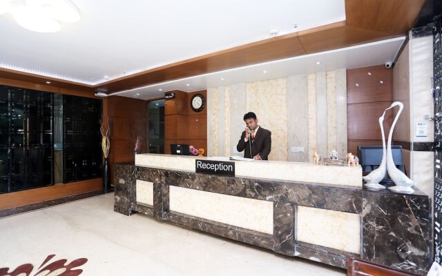 OYO 768 Hotel The Light House