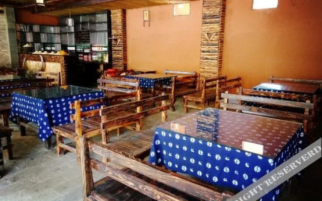Xinlaigelou Inn