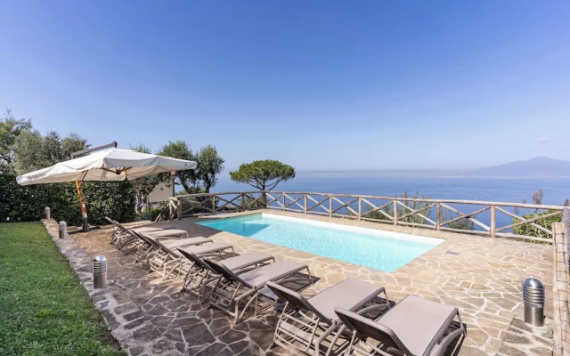 Giulia 1 Villa Apartment Shared Pool Sea Views
