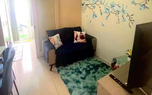 Condo With Balcony at Makati SM Jazz