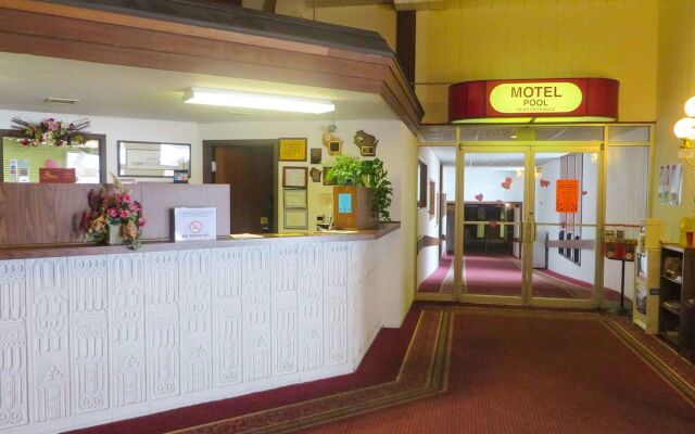 Voyageur Inn and Conference Center