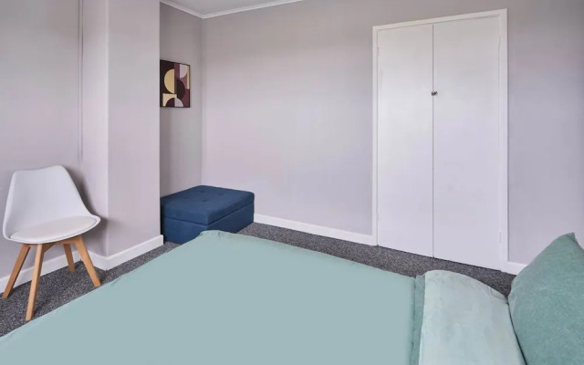 Host Stay Oldbury Road