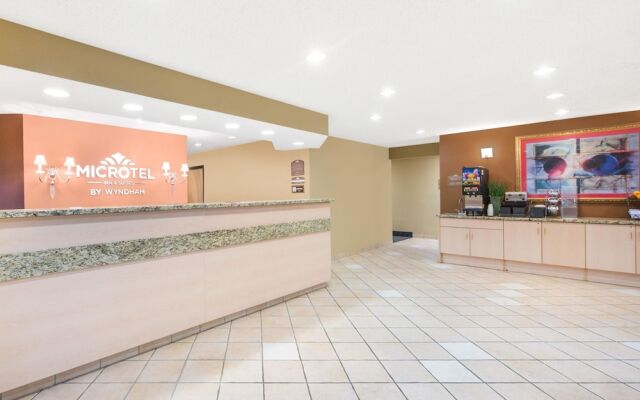 Microtel Inn & Suites by Wyndham Independence