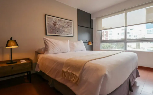 w Elegant 2BR w Fantastic View in Miraflores