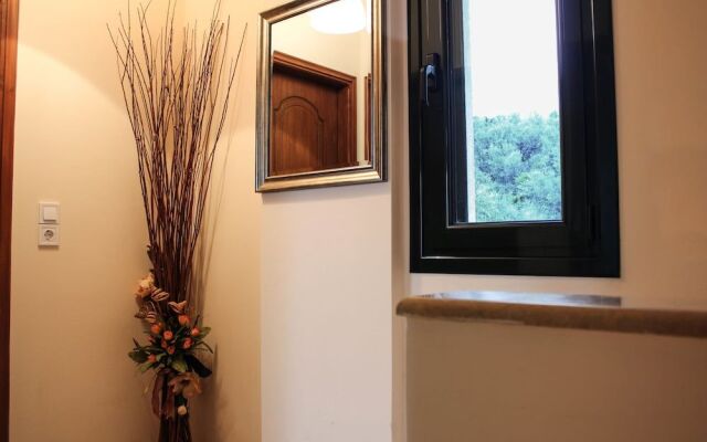 Elina's House