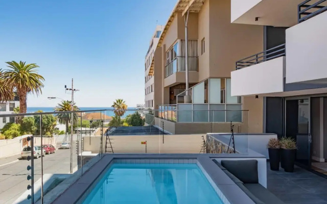 Modern Central Secure Cape Town 2bed Bantry Suite