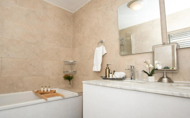 Park Lane Apartments - Clarges St