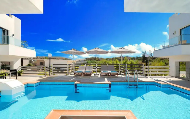 Pnoe Beachside Living