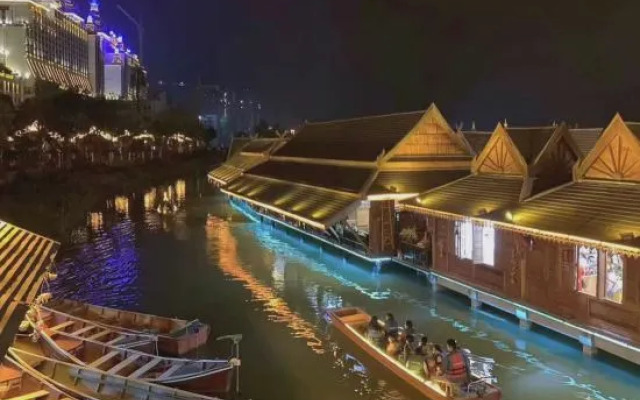 W Resort (Gaozhuang Star Night Market)